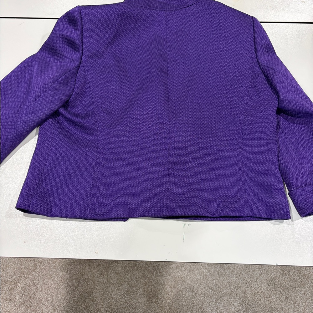 Elegant Women's Purple Blazer size 14